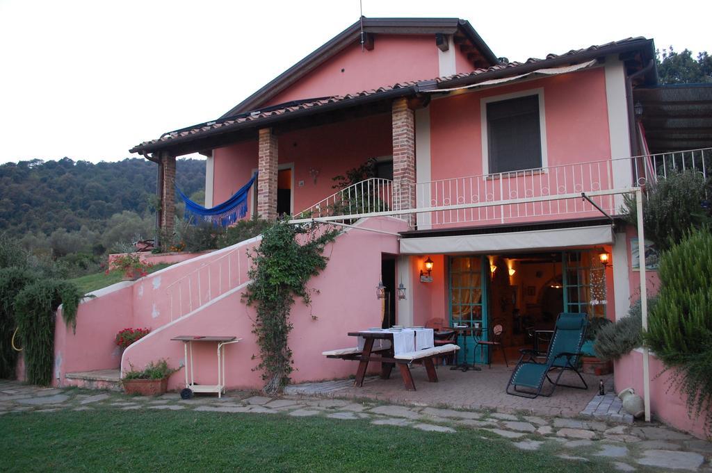 Bed and Breakfast Il Pino Vetulonia Exterior foto